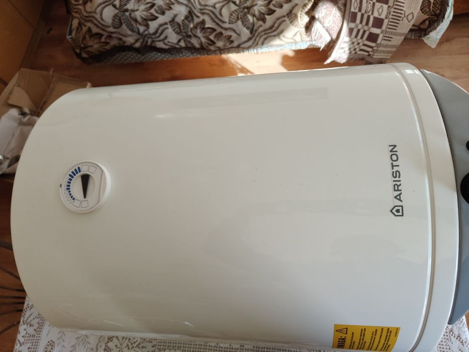 Piecyk gazowy Ariston 77l 5.2kW