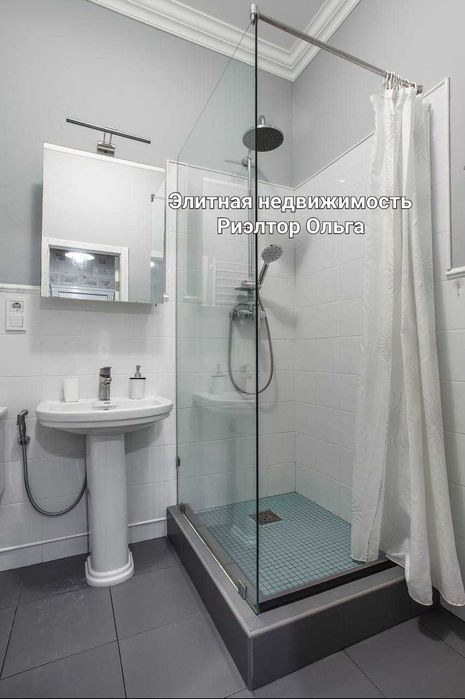 Сдам модную в Стиле Лофт ЖК "9 Жемчужина" / ул. Французский бульвар!