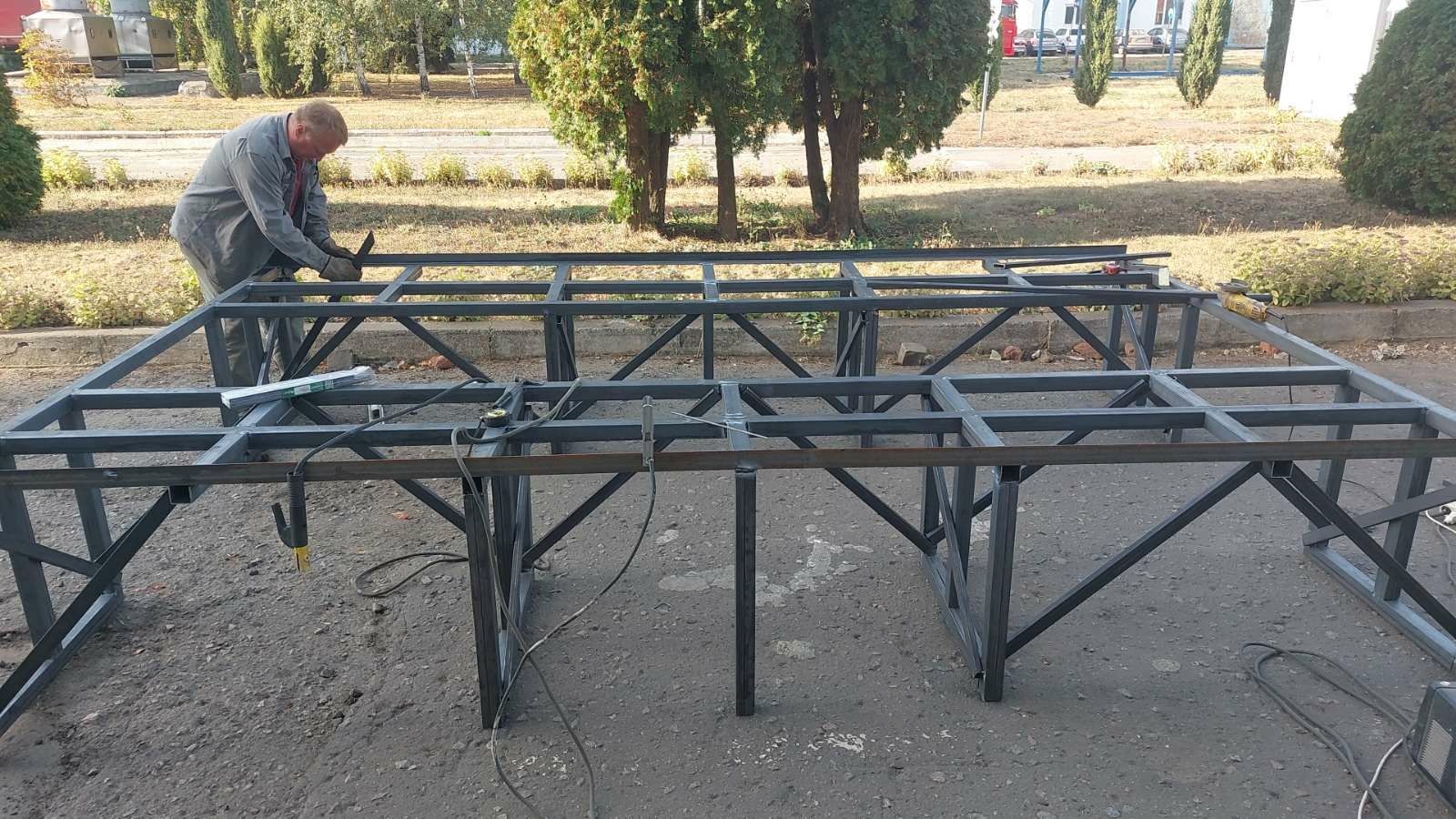 Сварочные рaботы,сварщик электрик8!