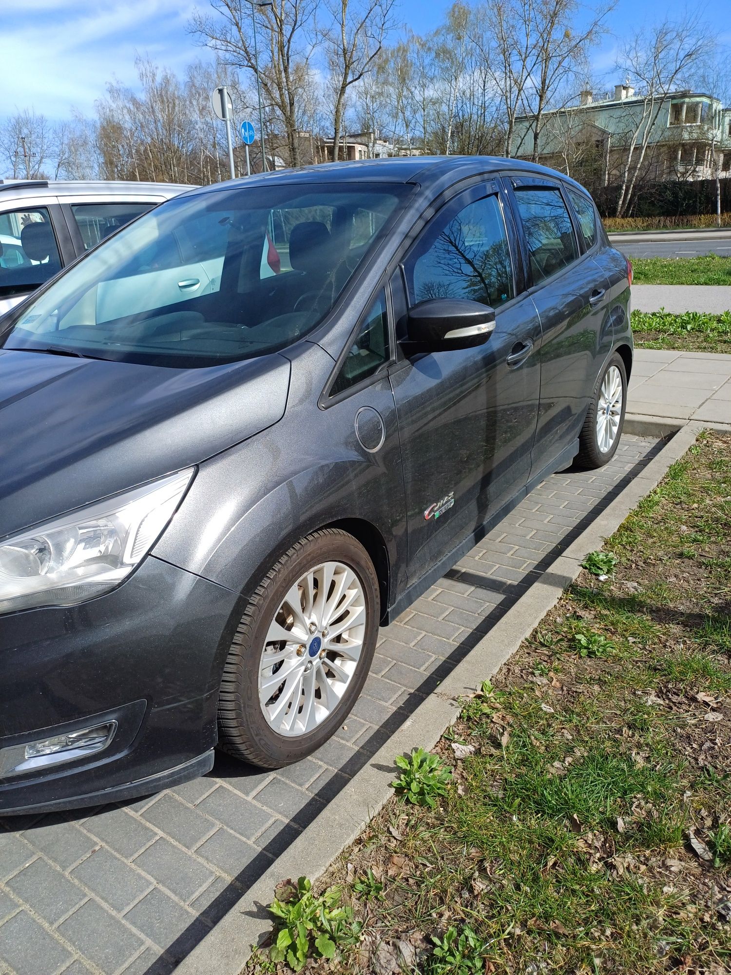 Ford c-max plug in hybryda rok 2017