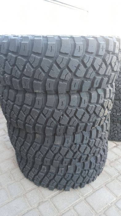 Шини для бездоріжжя нові