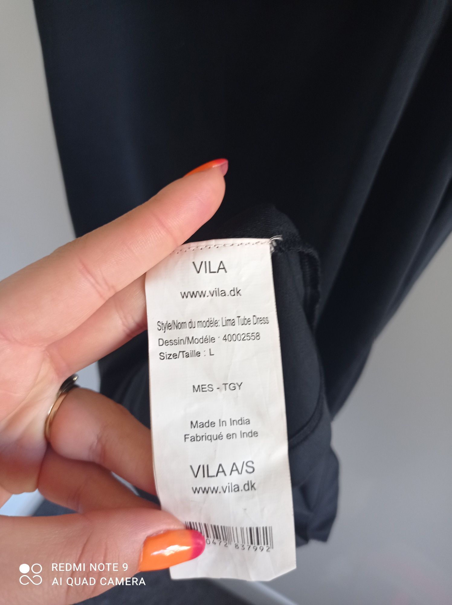 Nowela sukieneczka Vila