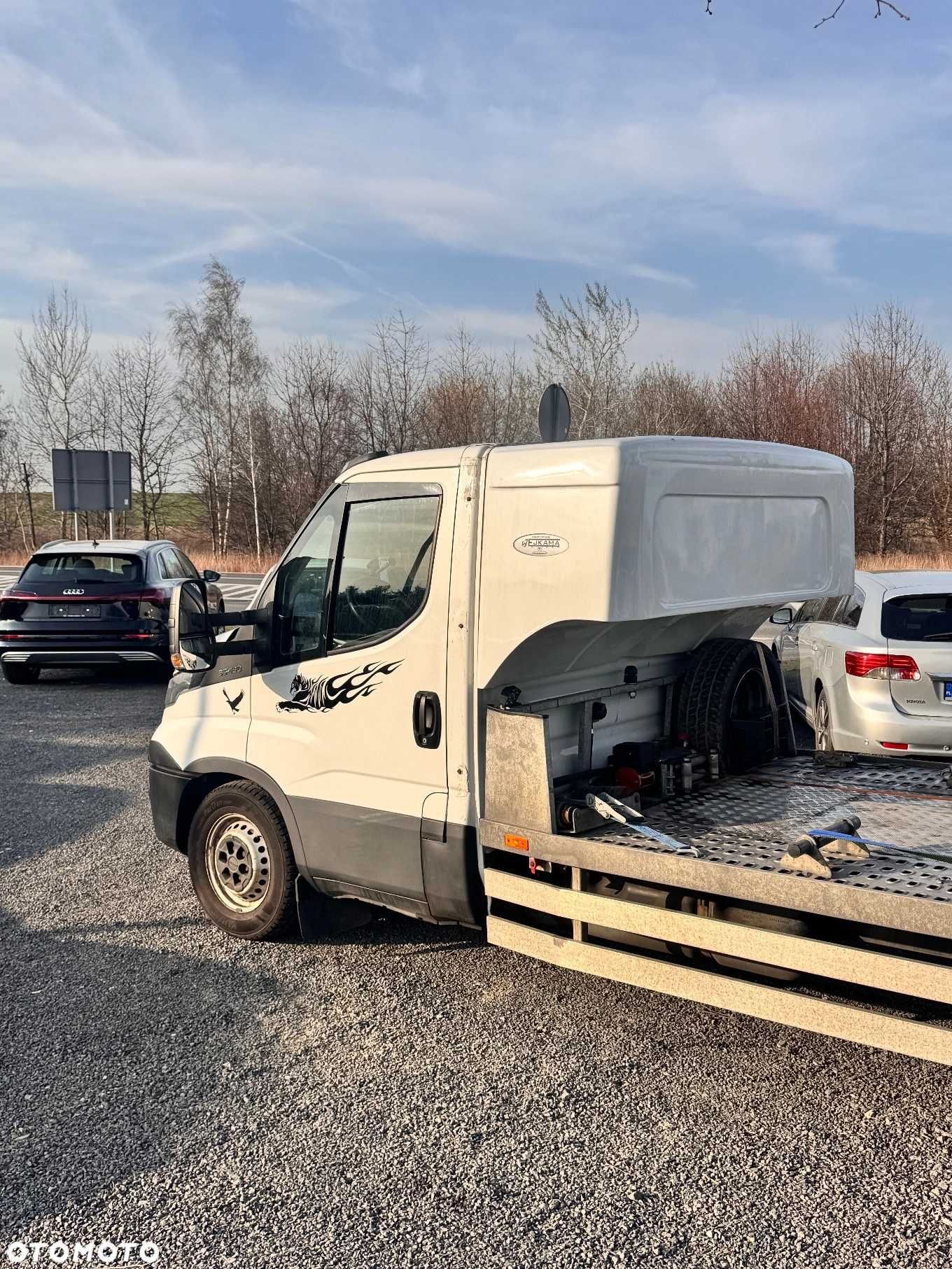 IVECO Daily 3.0 Diesel 2017 | Hak 3,5T | Webasto | LED | Serwisowany