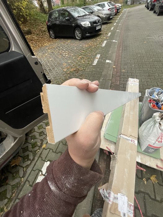 Listwy przypodłowgowe 6cm