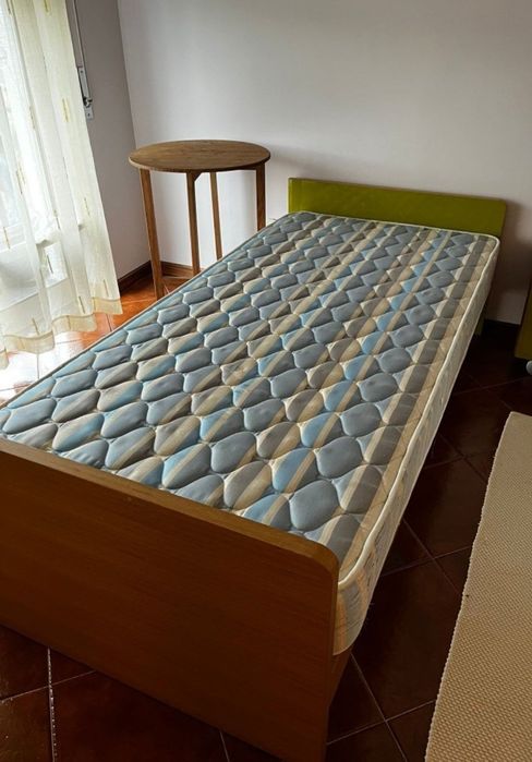 Cama de solteiro + colchão de solteiro