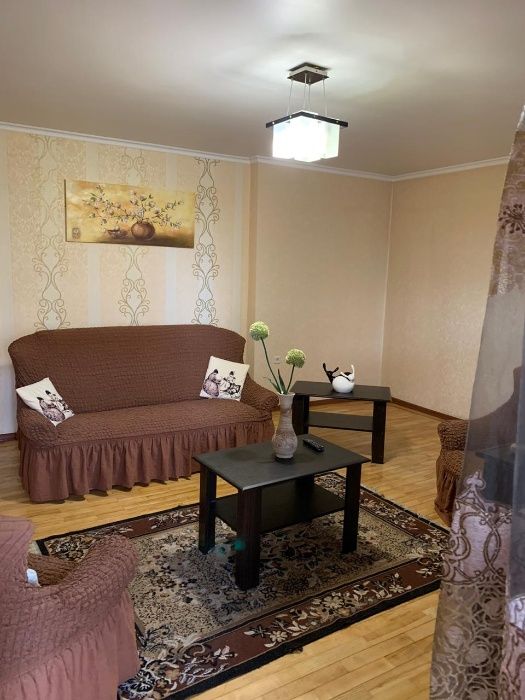 Сдам 3-ком Квартиру Посуточно в Одессе по пр. Добровольского 159