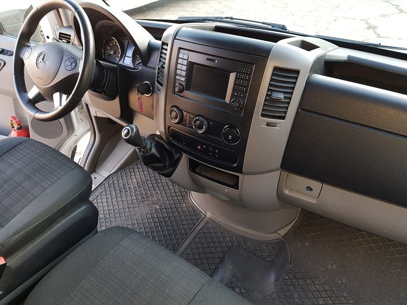 Brygadówki wynajem busy brygadowe wypożyczalnia poznań