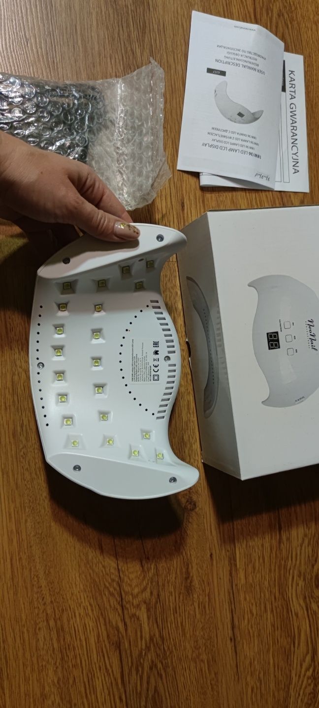 Lampa hybryd neonail