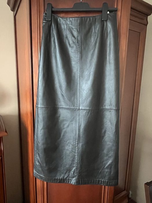 Skórzana czarna spódnica-bardzo dobry stan