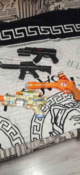 Продам игрушечные автоматы