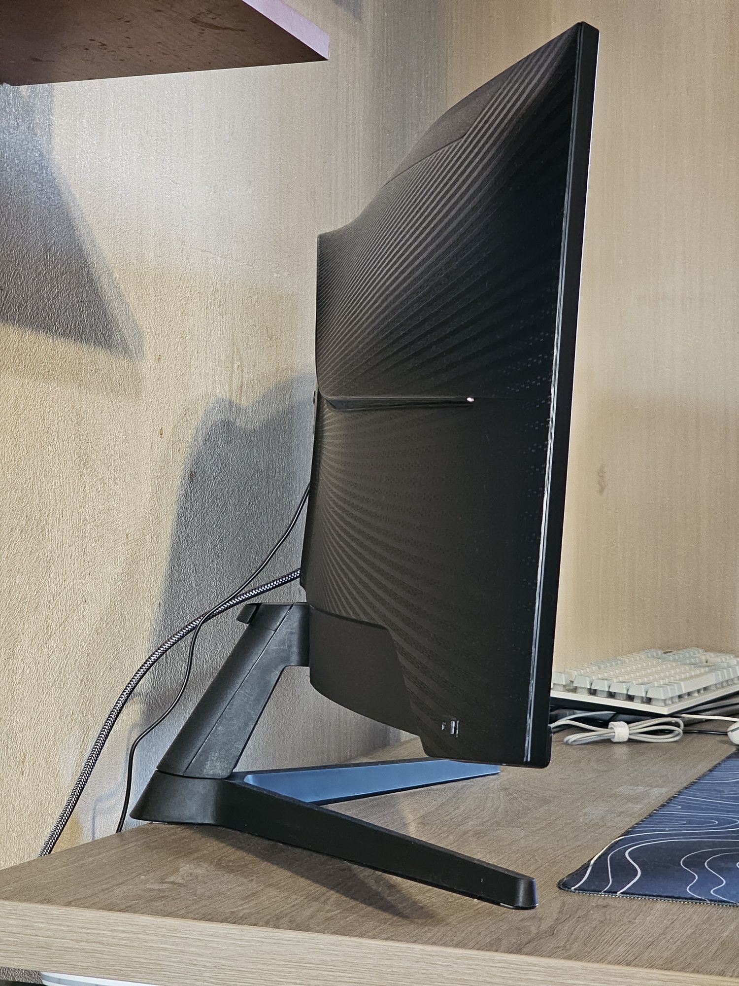 Монитор Samsung Odyssey G5 34" 165Hz