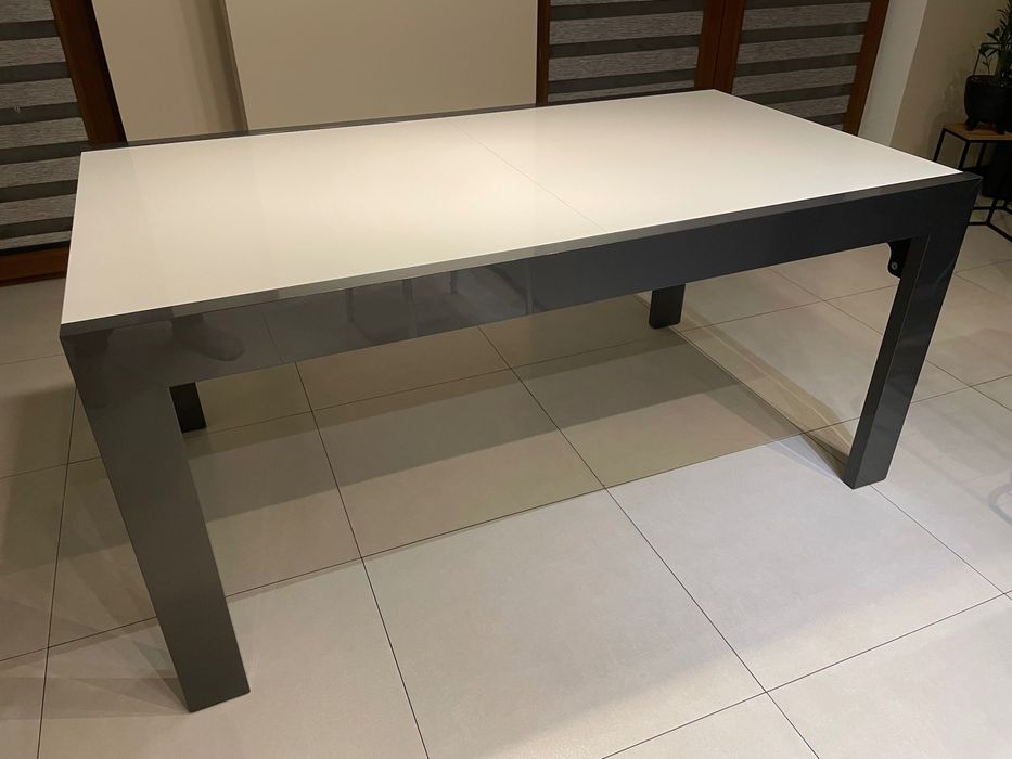 Sprzedam stół do jadalni i stolik kawowy