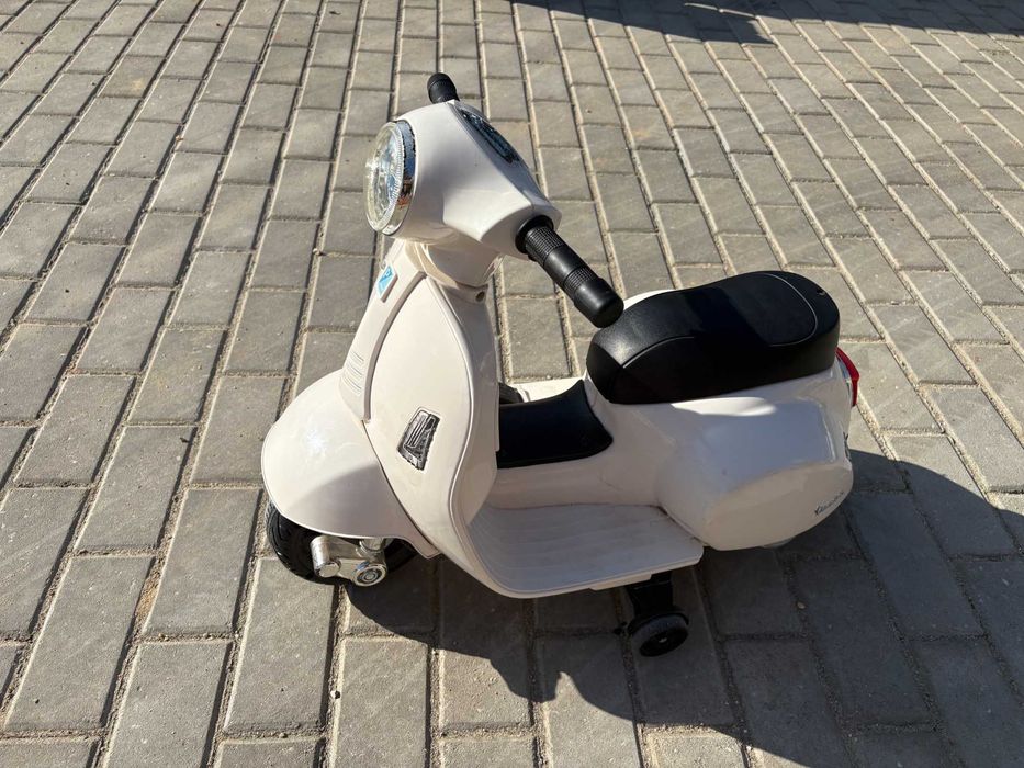 Mota vespa p/ criança