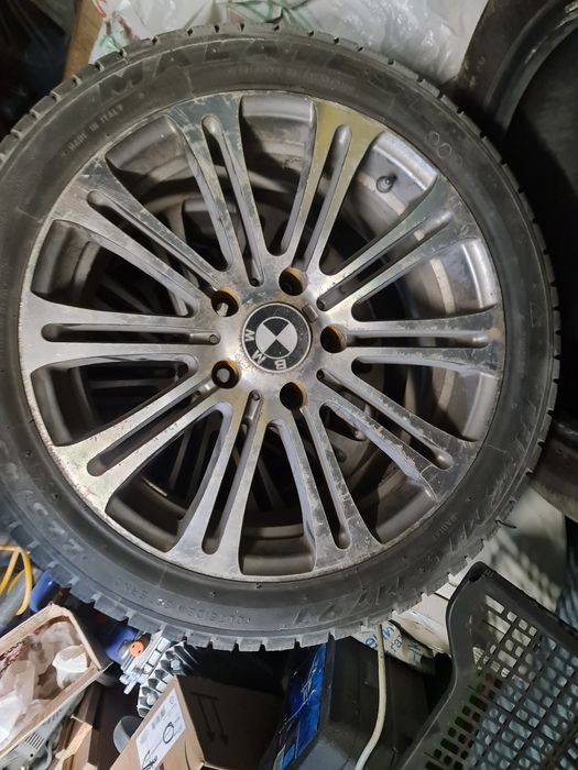 Шини з дисками BMW