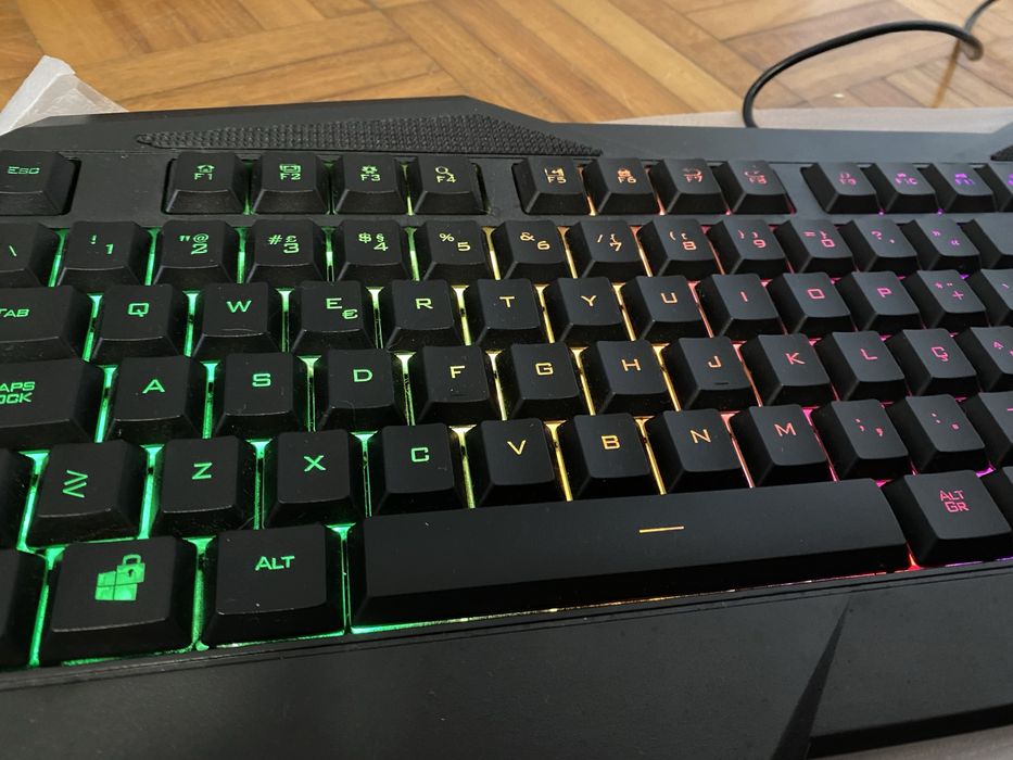 Teclado gamer com RGB