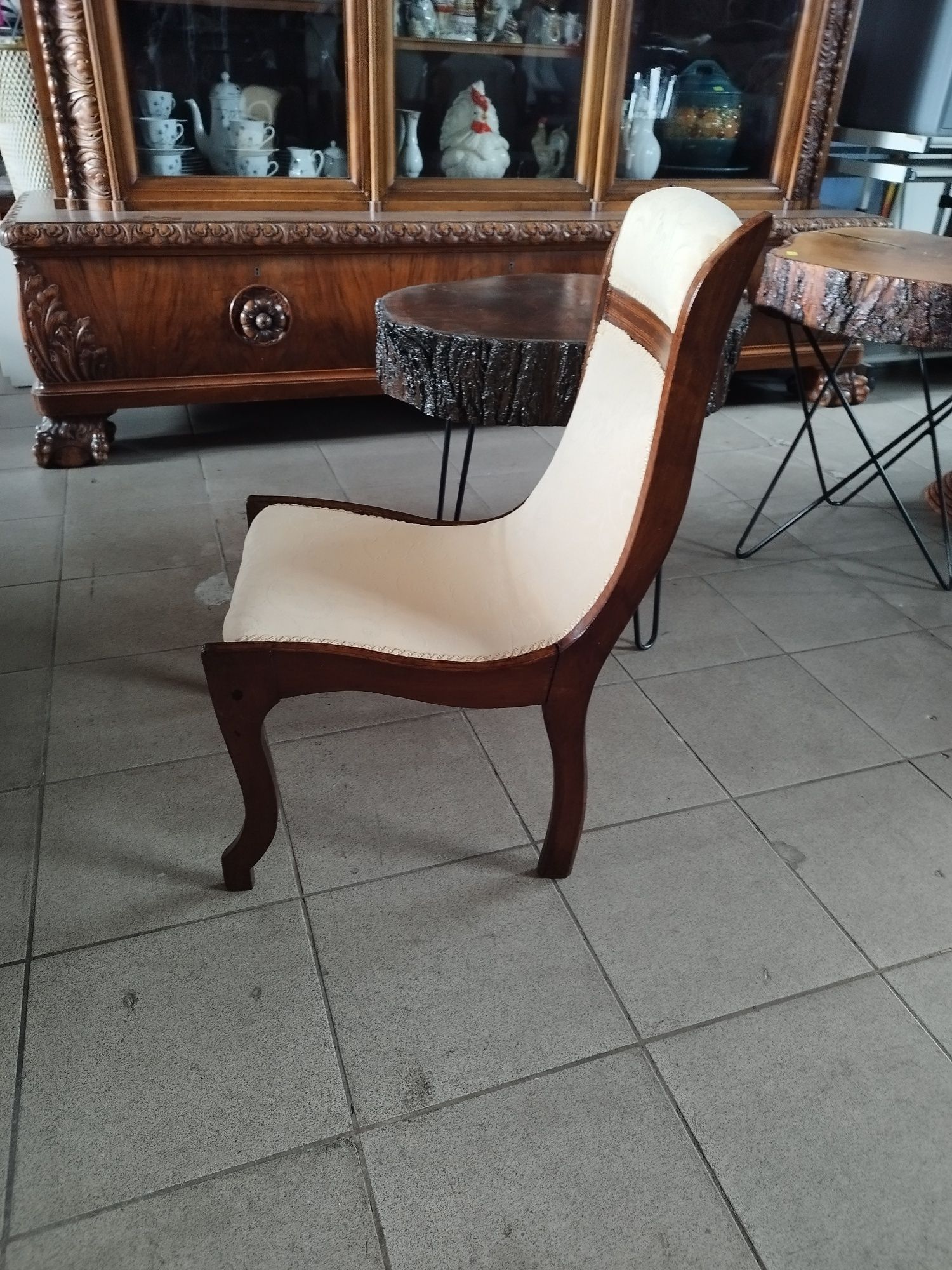 krzesło antyk Biedermeier niskie bardzo ładne