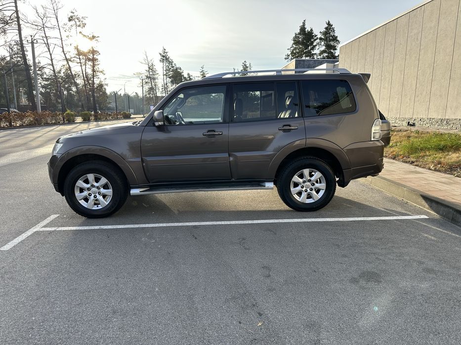 Mitsubishi Pajero Wagon 2010