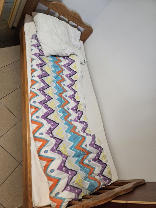 Łóżko drewniane kilka sztuk