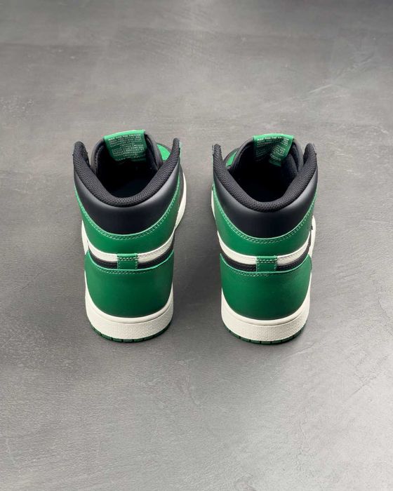 Кросівки Air Jordan 1 Retro High OG 'Pine Green'