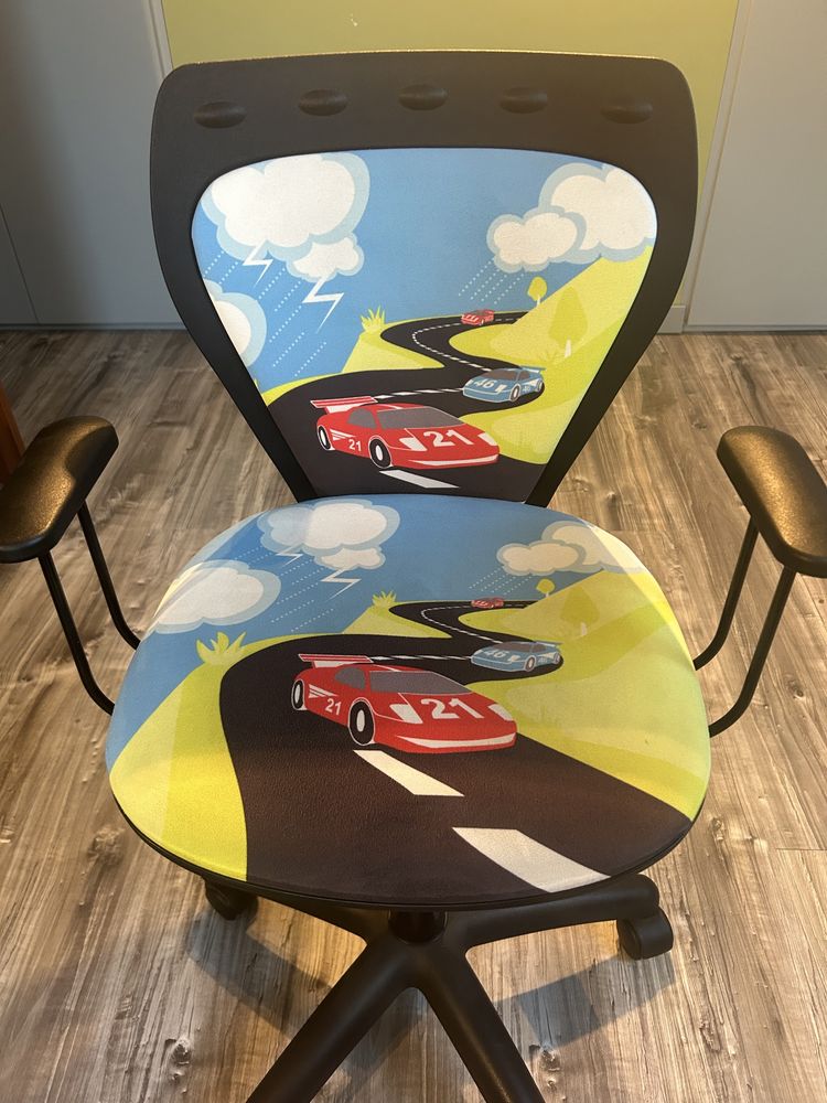 Krzesła obrotowe dziecięce Ministyle