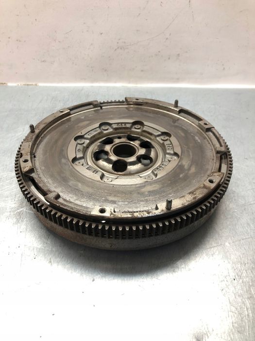 Sprzęgło koło Dwumasowe Q3 8U Vw tiguan skoda seat 2.0TDI…