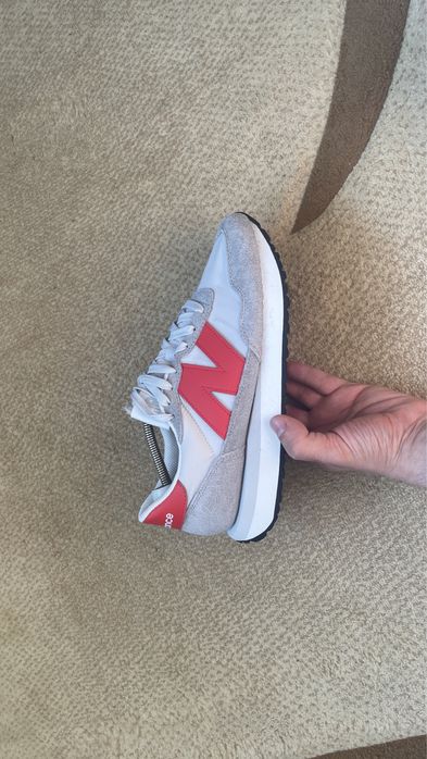 Кросівки New Balance 237