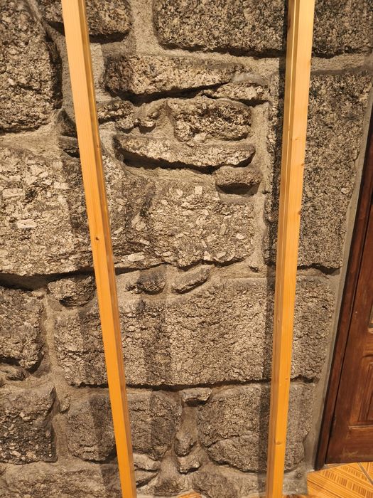 Biombo nunca utilizado tem as cortinas