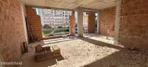 Amplo espaço comercial para restauração  em Santa Marta do Pinhal - Co