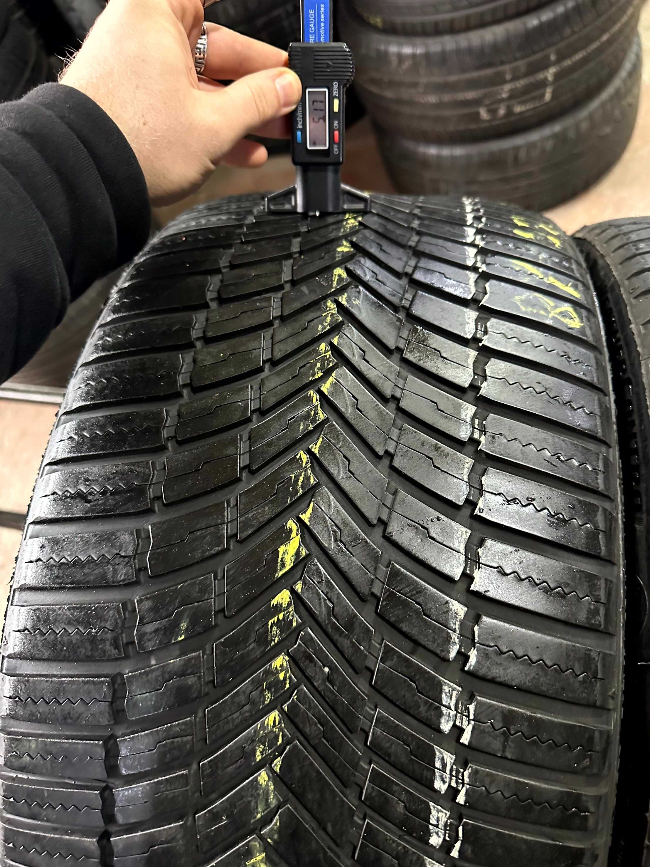 Шины БУ 255 35 R 18 Bridgestone A005 WeatherControl Пара Всесезонная