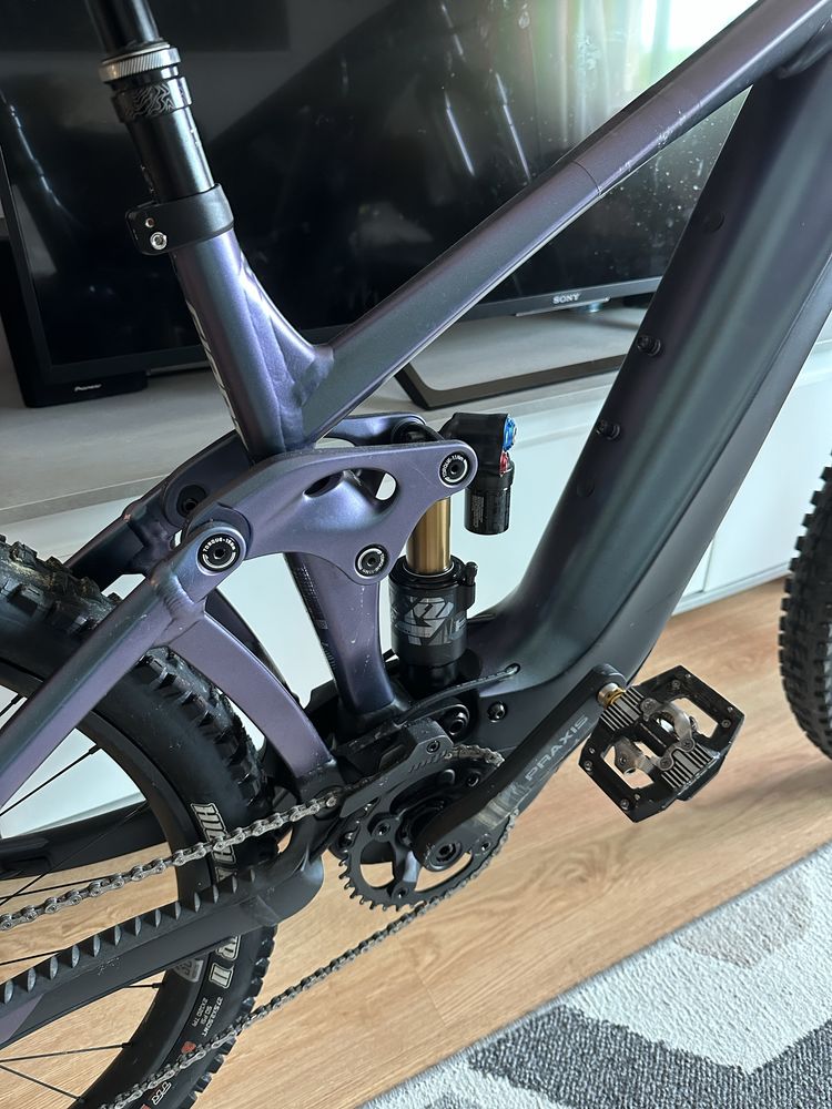 Bicicleta elétrica Giant reign e+1