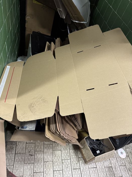 Kartony fasonowe z taśmą 40x30x15 50 sztuk