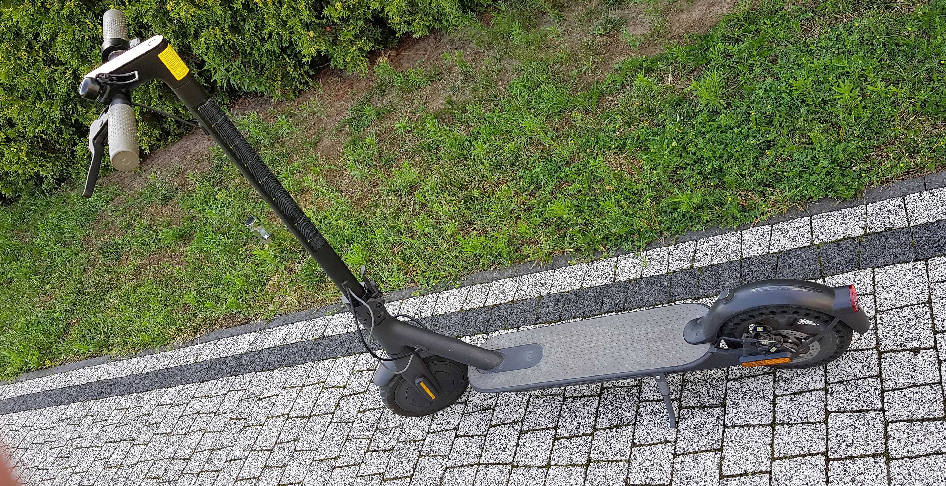 Hulajnoga Xiaomi Mi Electric Scooter 1S