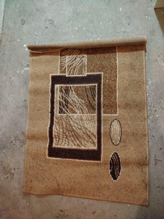 Chodnik kolory brązu