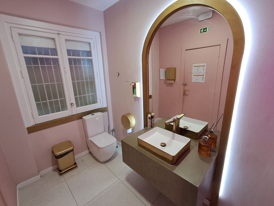 Trespasse de loja de restauração.  130 mil. Ótima oportunidade