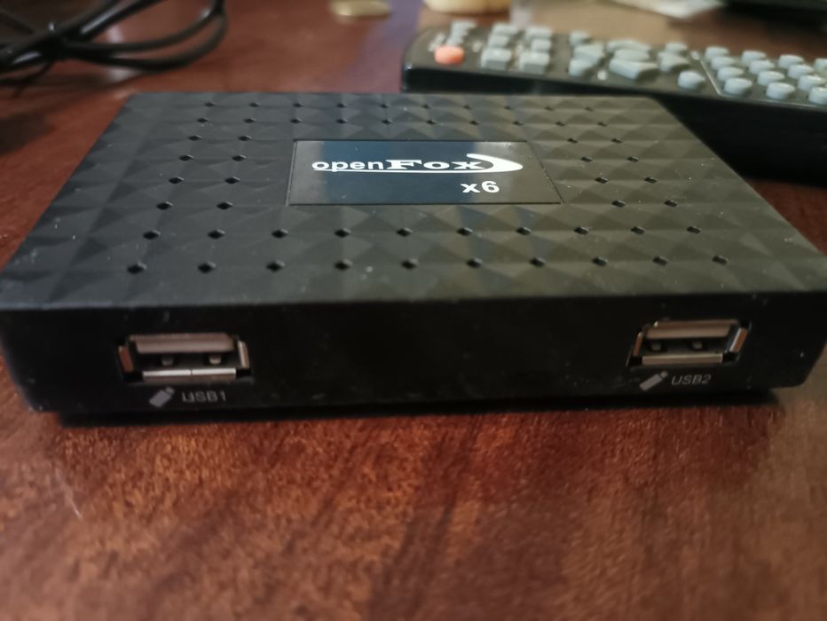 Цифровий тюнер OpenFox X6