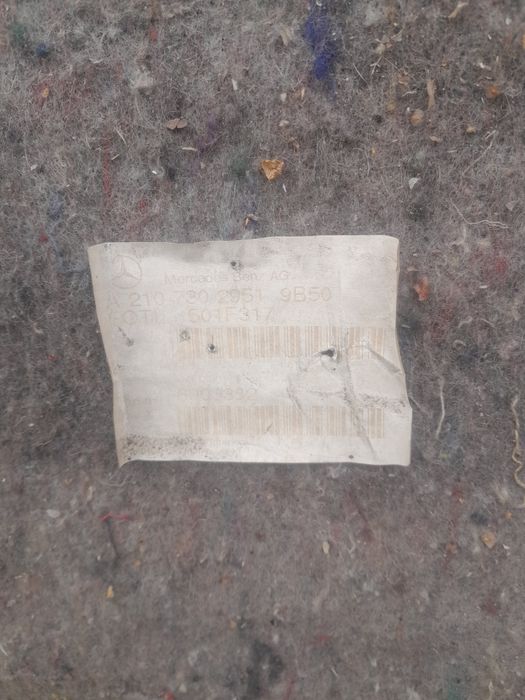 Дверные карты от мерседес