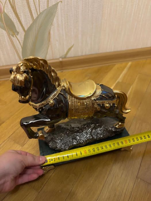 Статуетка Кінь.