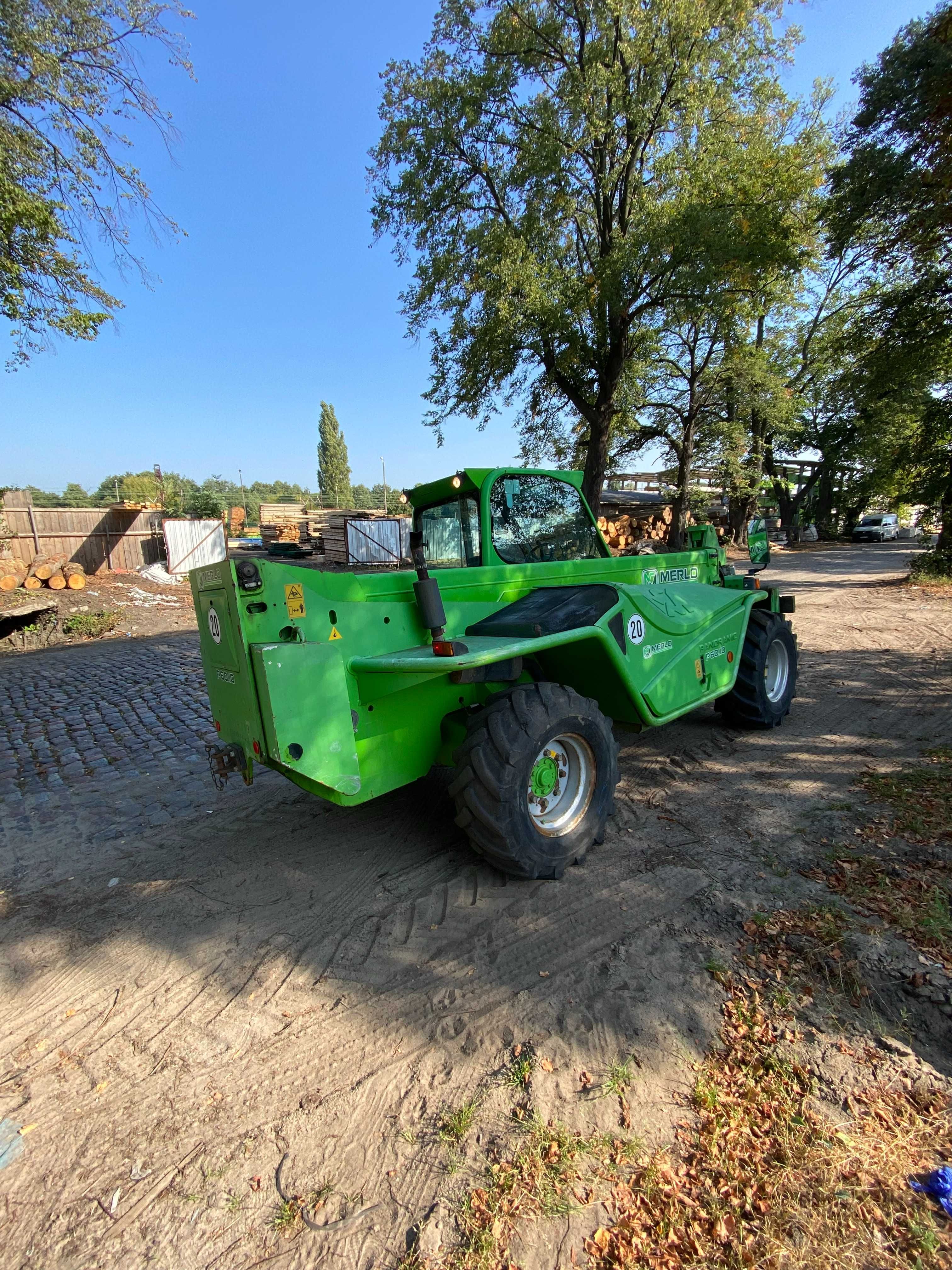 Ładowarka teleskopowa Merlo P60.10 , 2010 rok,   4066 mth łyżka widły
