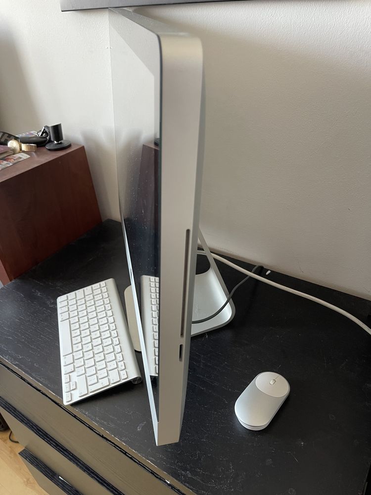 Apple iMac 27’ mid 2011 i5 16gb hd6770m