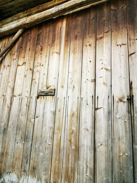 Stare drewno stodoły wiaty skup