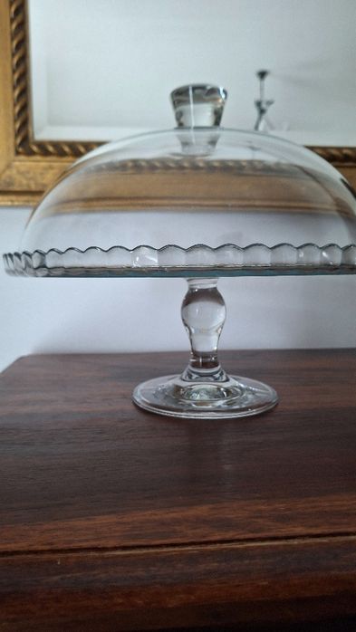 Boleira de vidro com tampa