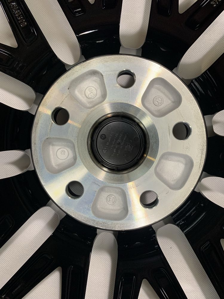 Nowe Oryginalne Felgi 19" ET 50 Seat Leon Cupra/FR - Czarny Połysk