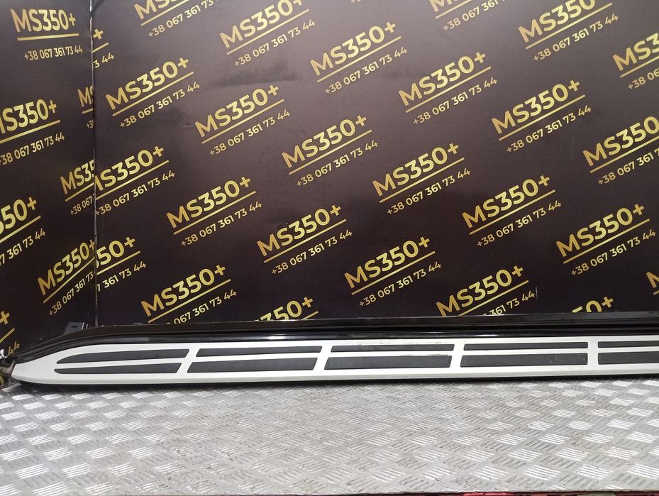 Накладка декоративна на поріг права BMW X7 G07 Розборка БМВ Х7 Г07