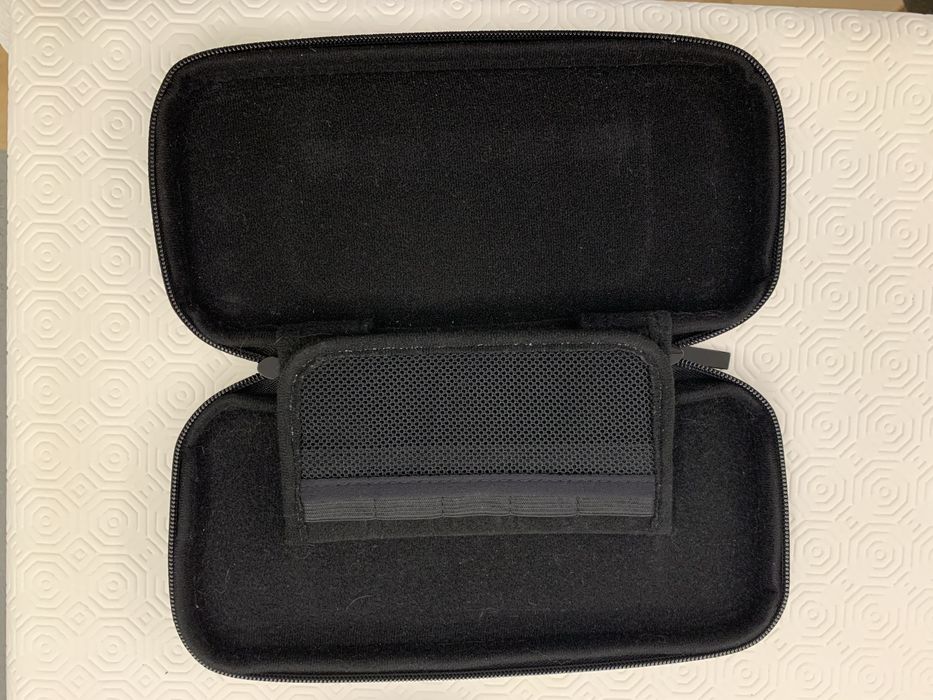 Nintendo Switch com bolsa