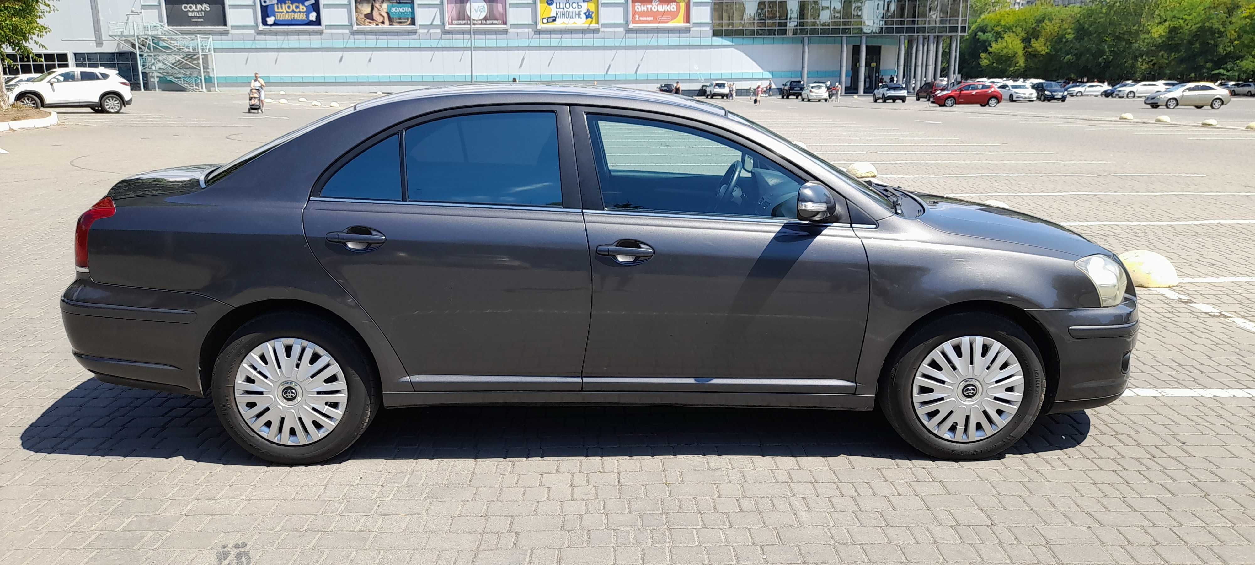 Тойота Авенсис 2008 автомат