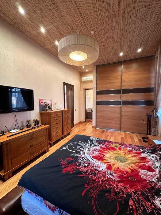 Продается особняк в  коттеджном поселке Совиньон