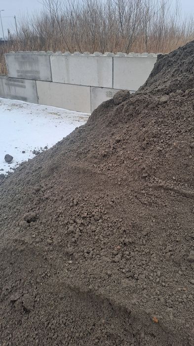 Ziemia humus, ziemia siana, ziemia czarnoziem, ziemia ogrodowa