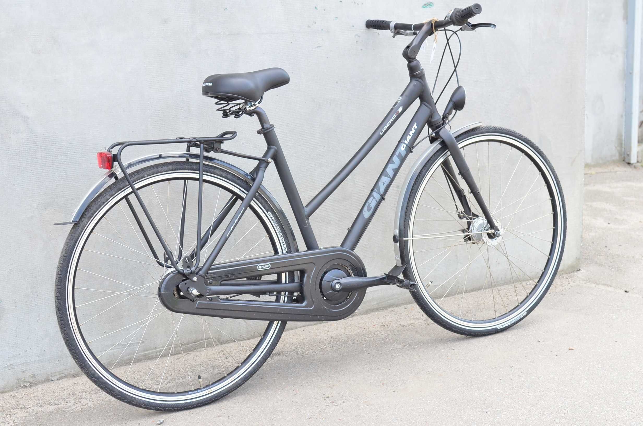 Міський велосипед Giant Ligero 2 28" чорний