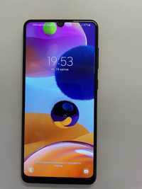 Samsung A31 телефон