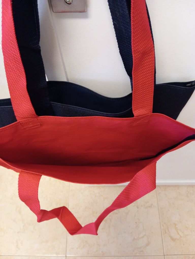 Saco em vermelho e azul escuro novo